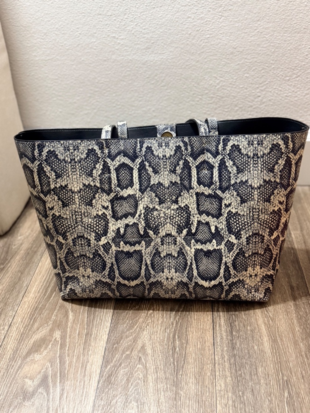 Kurt Geiger snake print tote - Picture 2 of 4